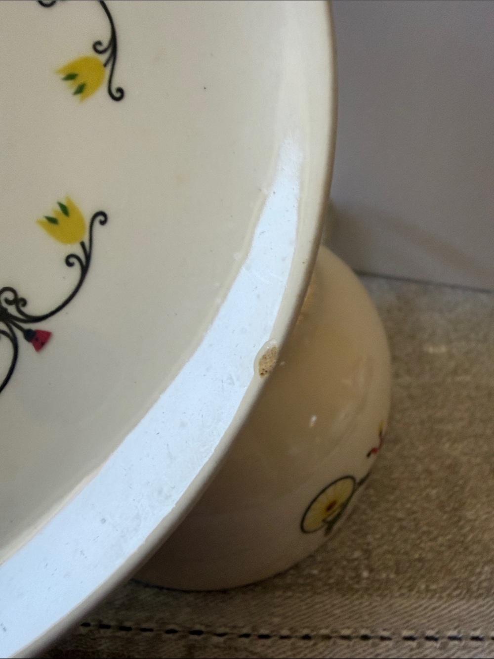 Mid century Crooksville Trotter pattern tea cup & saucer set for display - Picture 7 of 10